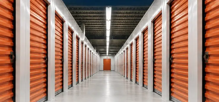 Allée de box de stockage et garde-meubles Boxity à Caen Mondeville